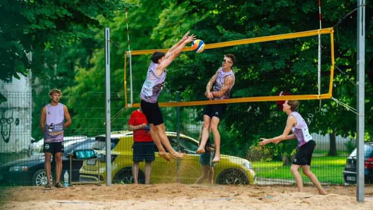 Noslēdzies „Raganas kauss 2026”: zināmi Siguldas pludmales volejbola čempioni